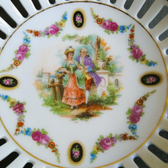 Antique Reticulated Round Porcelain Dish Small Collectible 1800's - Picture 3 of 4